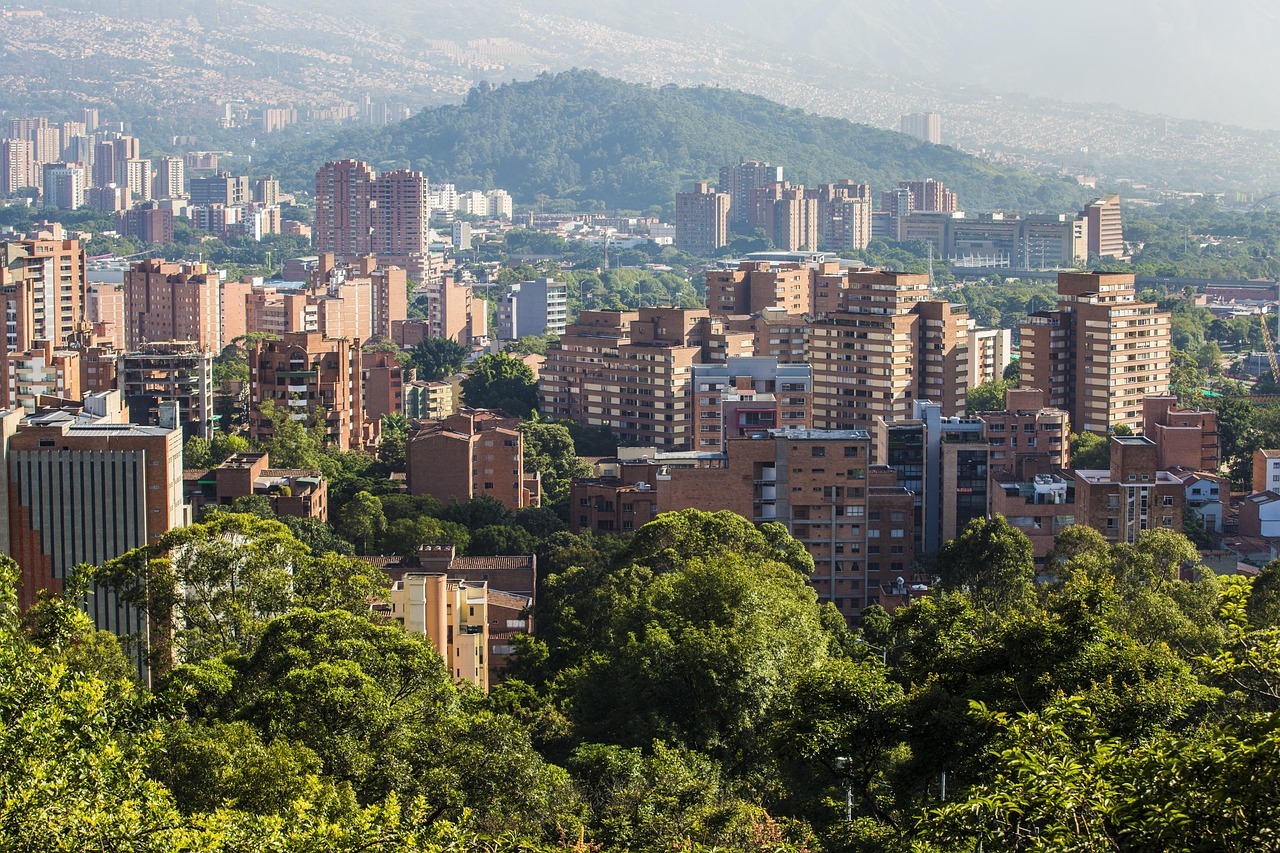 EXPAT-COLOMBIA